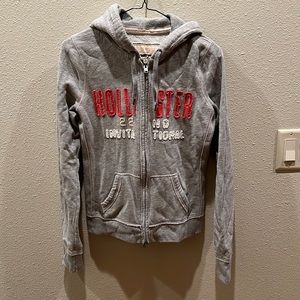 Women’s full zip Hollister sweatshirt size M